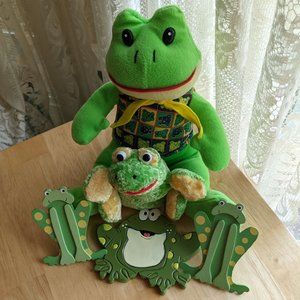 Frogs 5 item Bundle - Plush, Croaking, & Wooden